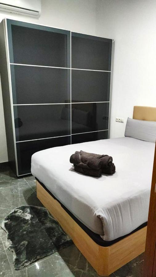 Beautiful Appartment In Martorell Kültér fotó