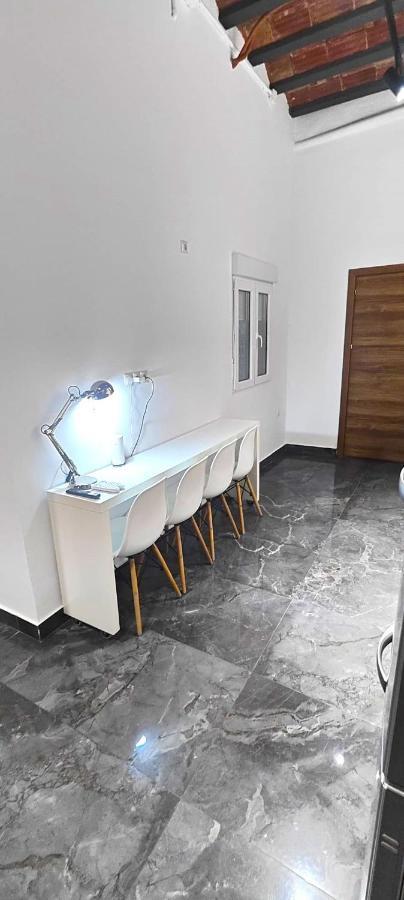 Beautiful Appartment In Martorell Kültér fotó